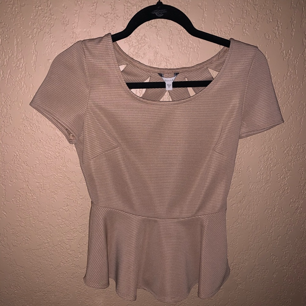 ♡ Guess top ♡